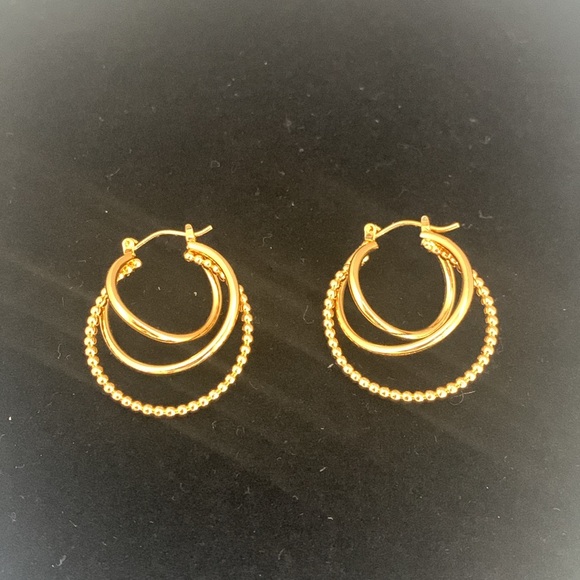 Plunder Triple Hoop Gold Earrings NWOT - Picture 2 of 6